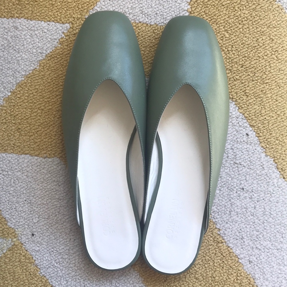 MOVING SALE Brand new real leather mules